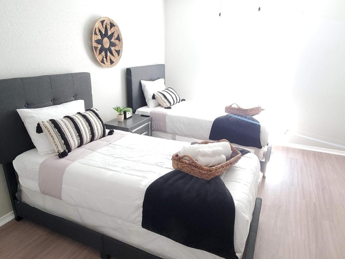 Fashionable Stylish Apartment Houston Eksteriør bilde